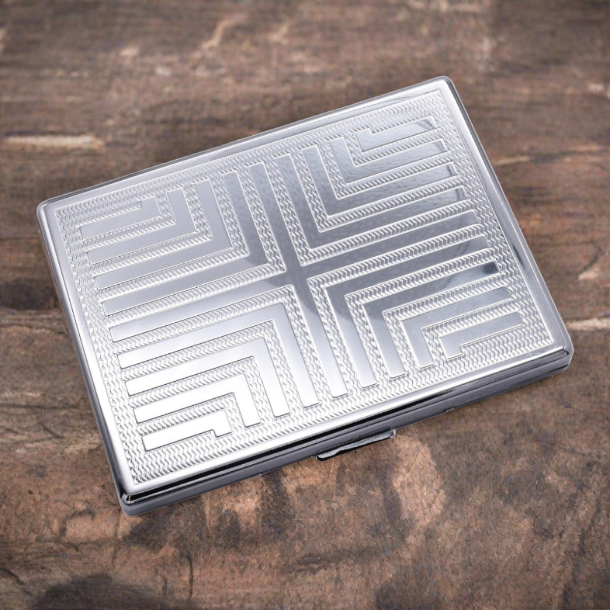 Metal Striped Pattern Design Single Sided Cigarette Case